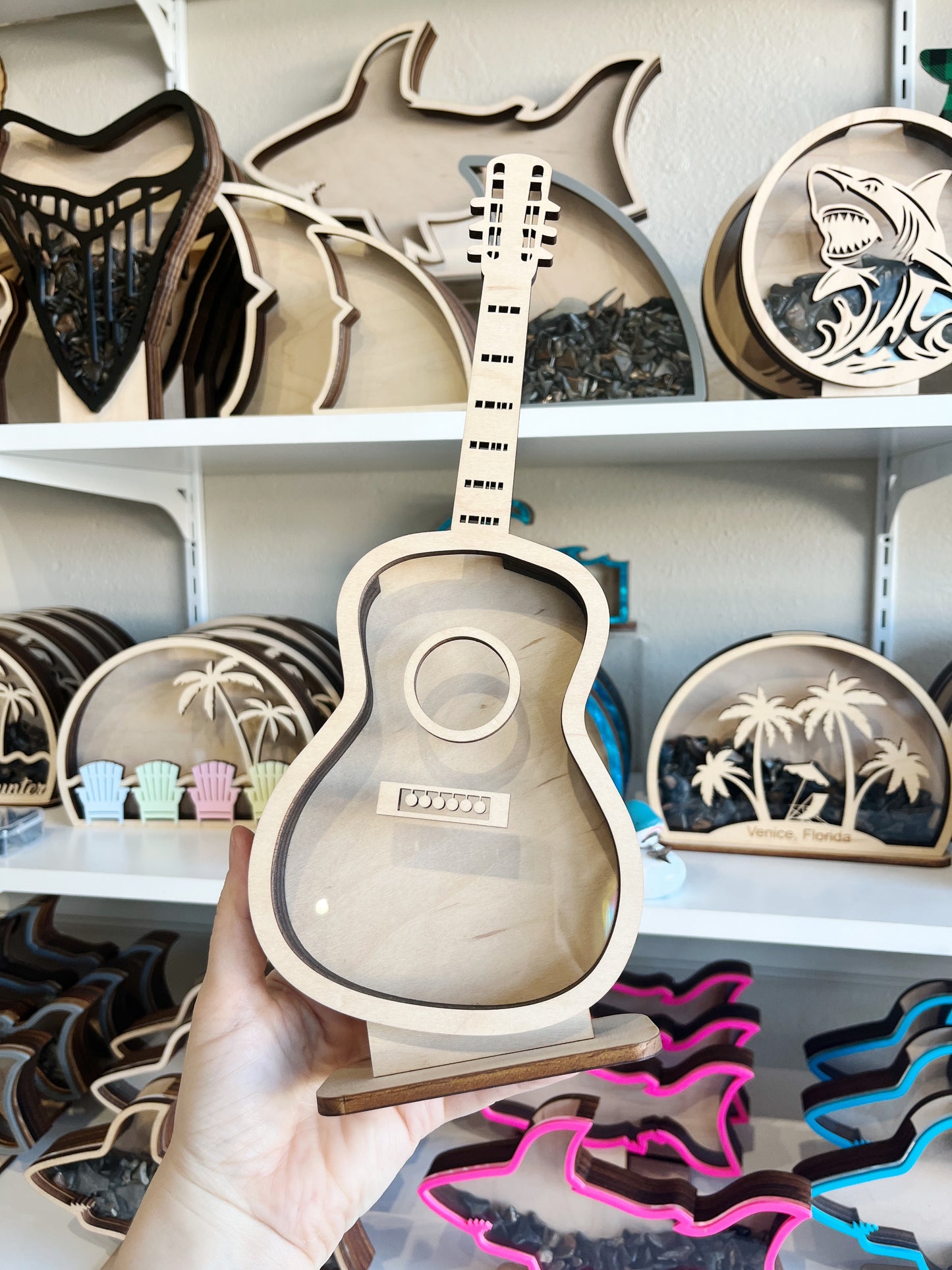 Guitar - Classic Wood - Shark Tooth Bank