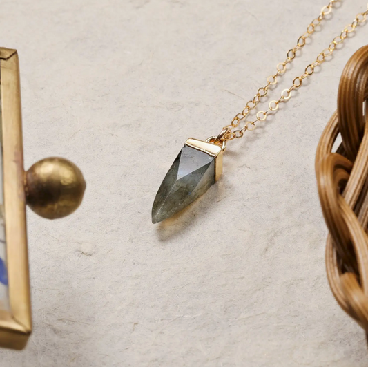 Labradorite - 14k Gold Filled - Pendulum Pendant